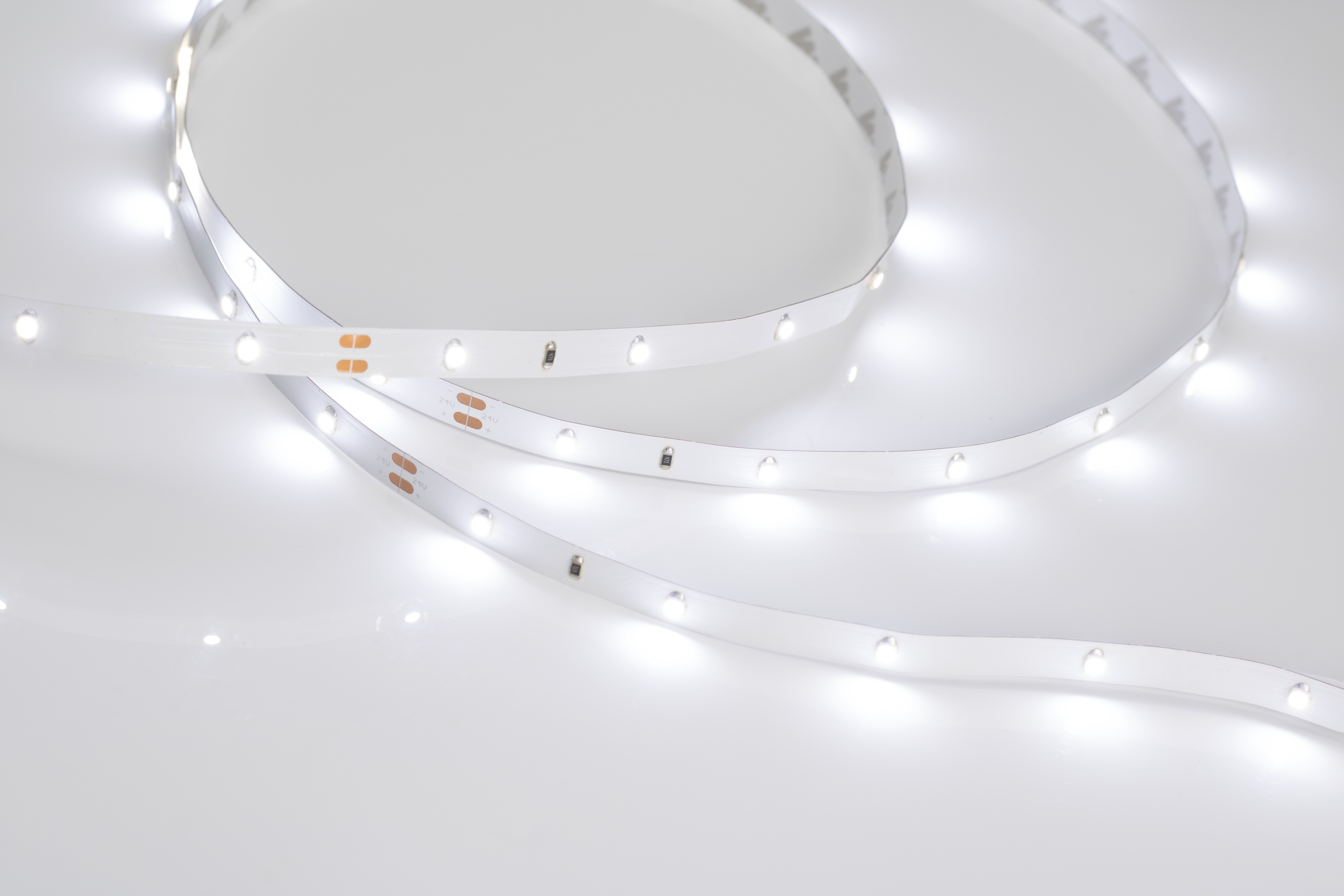 Лента OLS1 5000-8 24V 2400K (3528, 30LED/m, CRI90+)